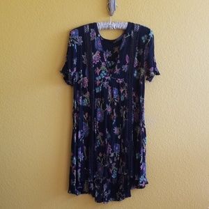 Blk, floral hi/lo, short sleeve dress
